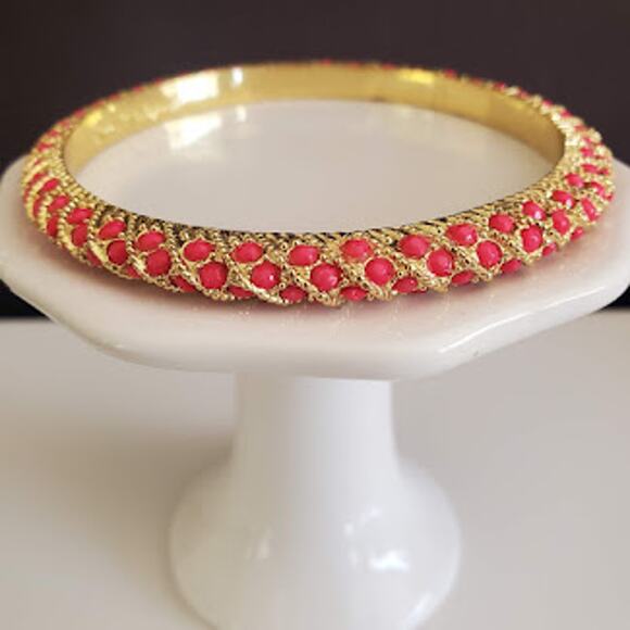 Lilly‎ Pulitzer Woven Gold Plated Bangle Bracelet with Coral Accent Stones - Picture 3 of 5